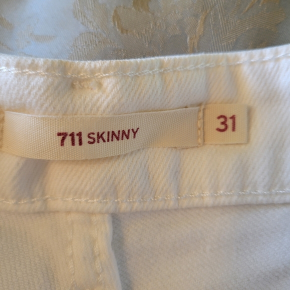 Levi's Women Skinny Jeans - White and Light Blue - Picture 7 of 10